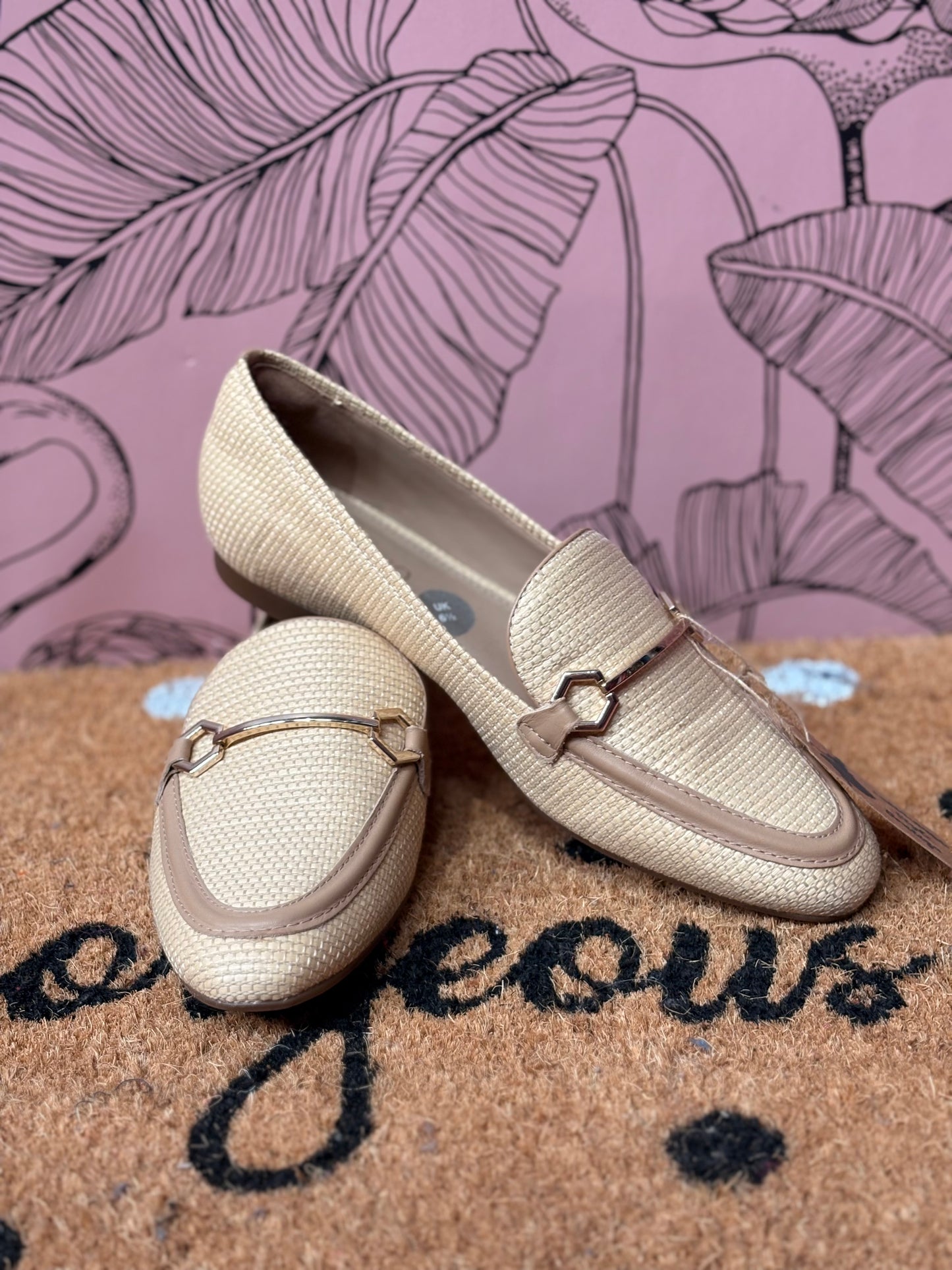 Arezzo Snaffle Pumps